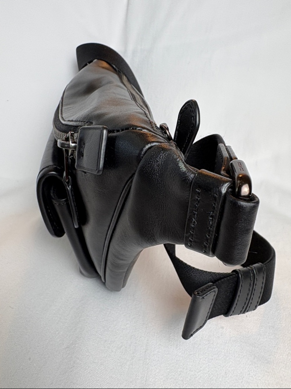 Coach Men’s Heritage Belt Bag Black Leather - Excellent Condition - Picture 5 of 16